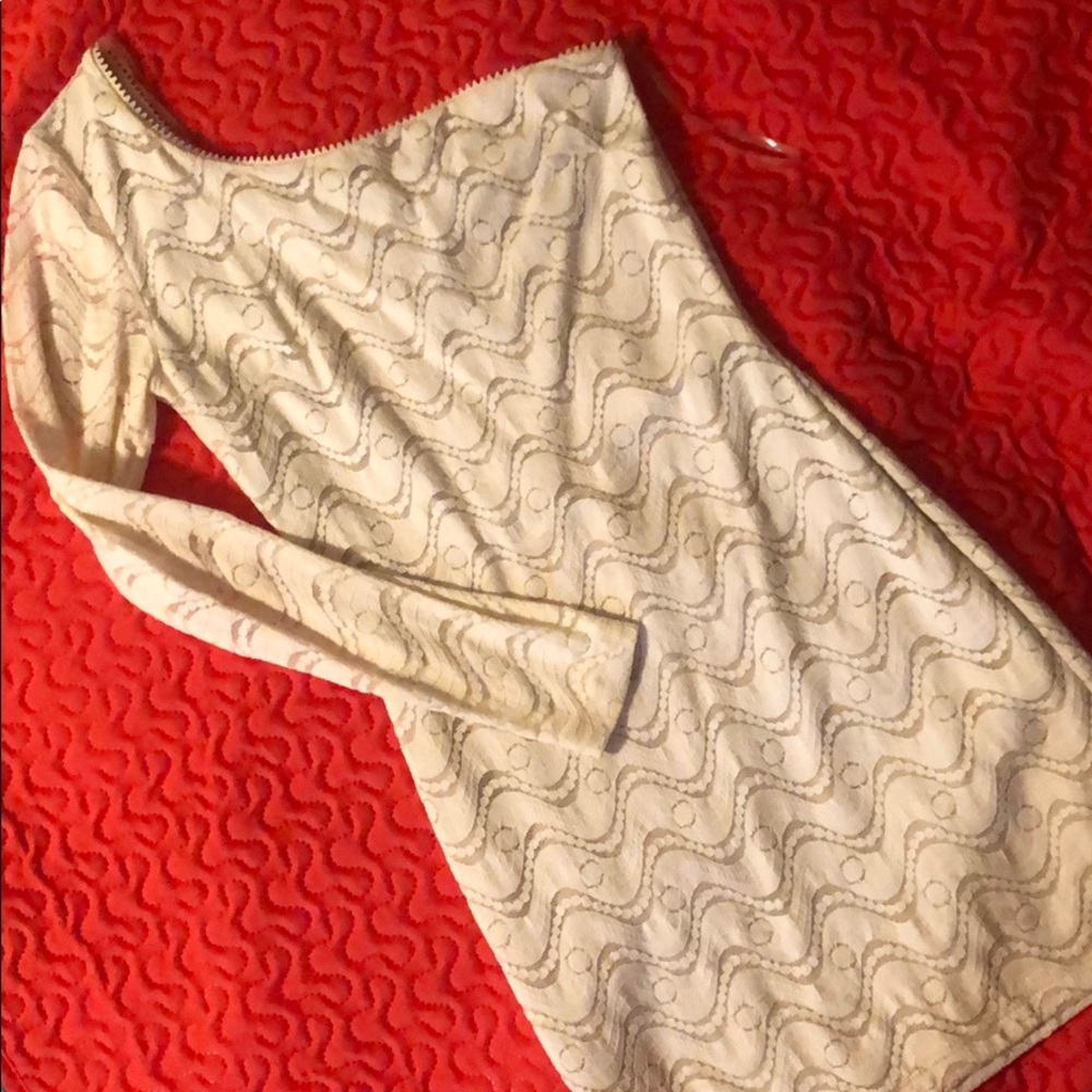 A’gaci one sleeve tan dress